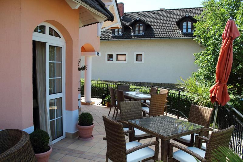 Hotel Barackvirág Panzió Tihany Esterno foto