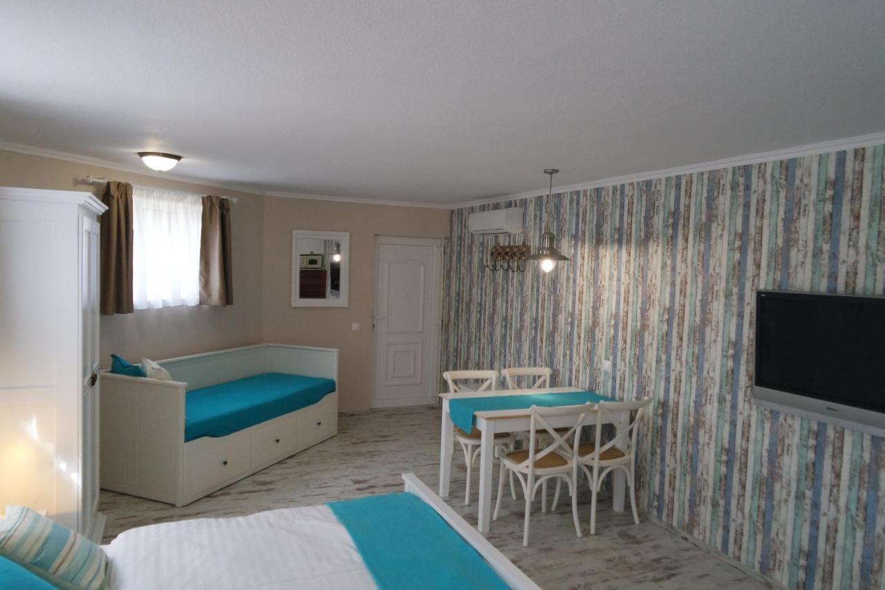 Hotel Barackvirág Panzió Tihany Esterno foto