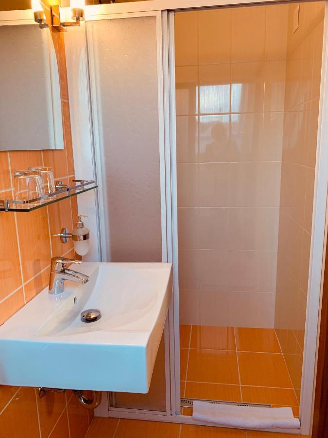 Hotel Barackvirág Panzió Tihany Esterno foto